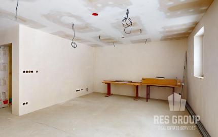 Na predaj, rodinný dom, Lopušné Pažite