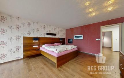 Na predaj, dom so 6 izbami a vonkajším bazénom Žilina - Turie, RES group