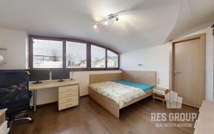 Na predaj, dom so 6 izbami a vonkajším bazénom Žilina - Turie, RES group