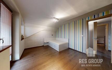 Na predaj, dom so 6 izbami a vonkajším bazénom Žilina - Turie, RES group