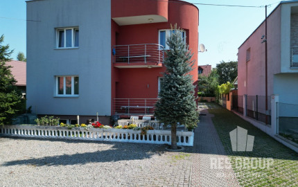 Na predaj, dva rodinné domy vo Višňovom