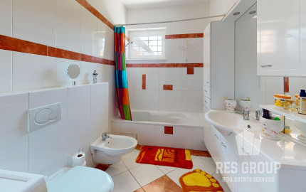 Na predaj, dva rodinné domy vo Višňovom