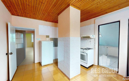 Na predaj, rodinný dom so 7 izbami, 1573 m2 Pozemok, Dubové