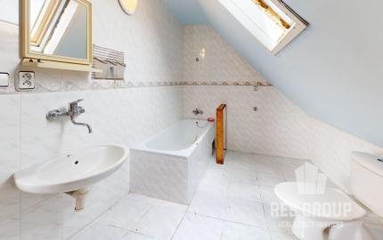 Na predaj, rodinný dom so 7 izbami, 1573 m2 Pozemok, Dubové