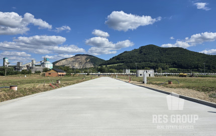 Na predaj, stavebný pozemok, Ladce - Lipová alej