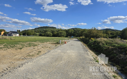 Na predaj, stavebný pozemok v Hornom Hričove, RES Group