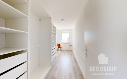 Na predaj, 4 izbový byt s klimatizáciou, Bratislava-Vrakuňa