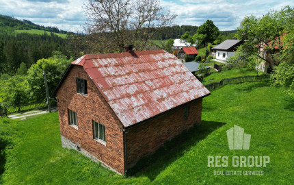 Na predaj, pozemok so starším domom, Staškov
