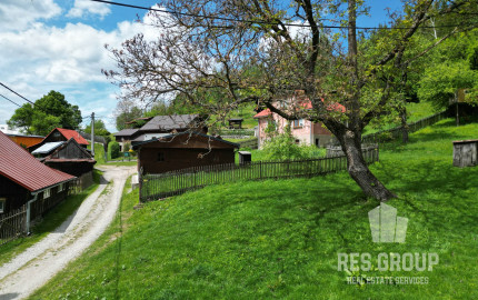 Na predaj, pozemok so starším domom, Staškov