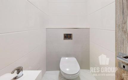 Na predaj, Rodinný dom, 959 m2 pozemok, Ivančiná