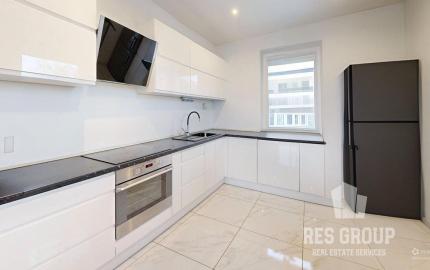 Na predaj, Rodinný dom, 959 m2 pozemok, Ivančiná