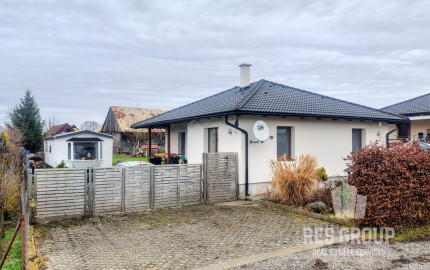 Na predaj, Rodinný dom, 959 m2 pozemok, Ivančiná