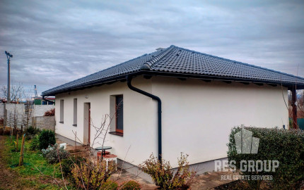 Na predaj, Rodinný dom, 959 m2 pozemok, Ivančiná