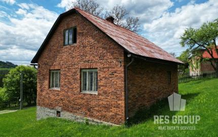 Na predaj, pozemok so starším rodinným domom, Staškov