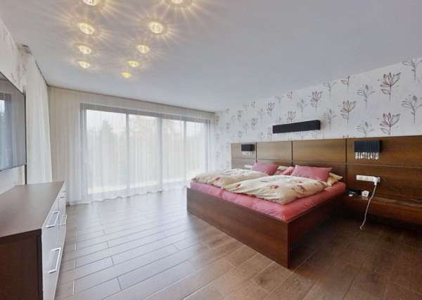 Na predaj, dom so 6 izbami a vonkajším bazénom Žilina - Turie, RES group