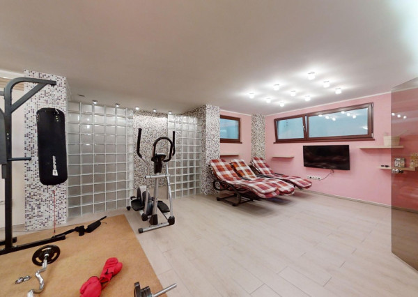 Na predaj, dom so 6 izbami a vonkajším bazénom Žilina - Turie, RES group