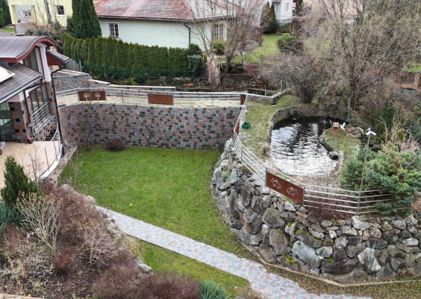 Na predaj, dom so 6 izbami a vonkajším bazénom Žilina - Turie, RES group