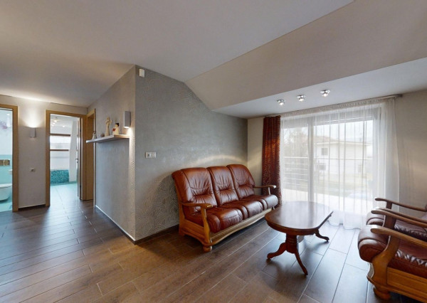 Na predaj, dom so 6 izbami a vonkajším bazénom Žilina - Turie, RES group