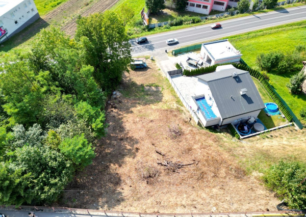 VÝRAZNE ZNÍŽENÁ CENA, Na predaj, stavebný pozemok, projekt na 3 bytové jednotky, Dolný Kubín - Malý Bysterec