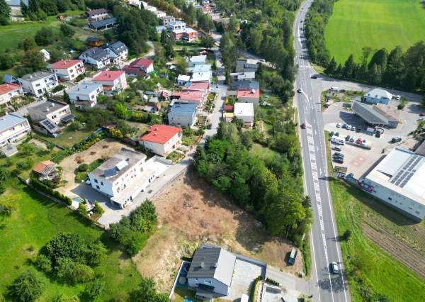 VÝRAZNE ZNÍŽENÁ CENA, Na predaj, stavebný pozemok, projekt na 3 bytové jednotky, Dolný Kubín - Malý Bysterec