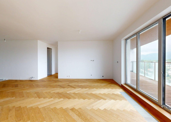 Na predaj, trojizbový byt 137 m2, 19. posch., Žilina Bôrik