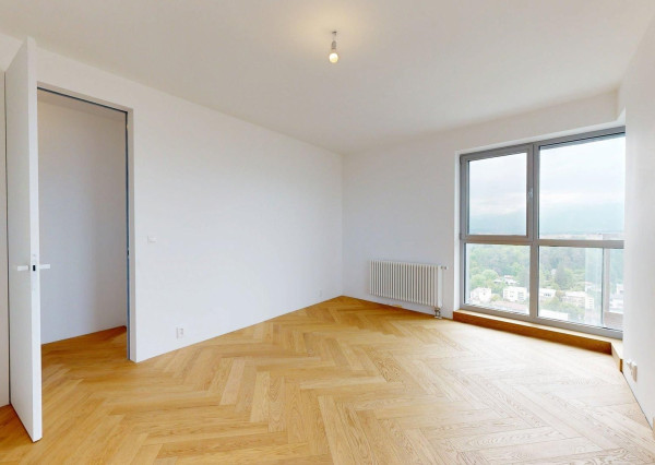 Na predaj, trojizbový byt 137 m2, 19. posch., Žilina Bôrik