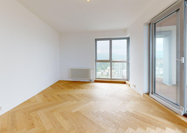 Na predaj, trojizbový byt 137 m2, 19. posch., Žilina Bôrik