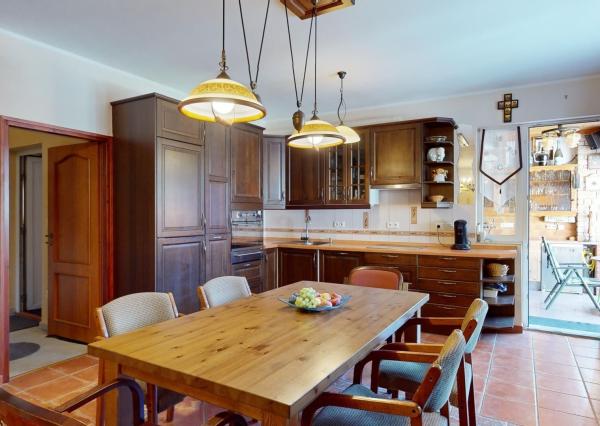 Na predaj, dva rodinné domy vo Višňovom