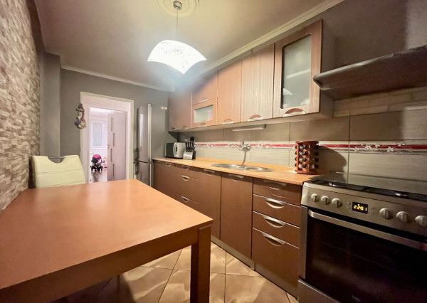 Na predaj, trojizbový byt 70 m2, Bojná, EXKLUZÍVNE