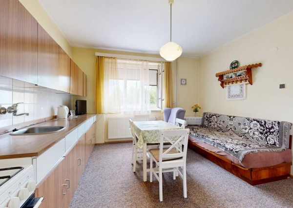 Na predaj, rodinný dom so 7 izbami, 1573 m2 Pozemok, Dubové