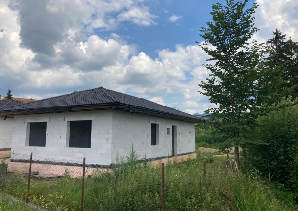 Na predaj, novostavba 4i rodinný dom, Lipová alej - Ladce