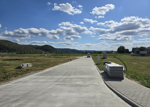 Na predaj, stavebný pozemok, Ladce - Lipová alej