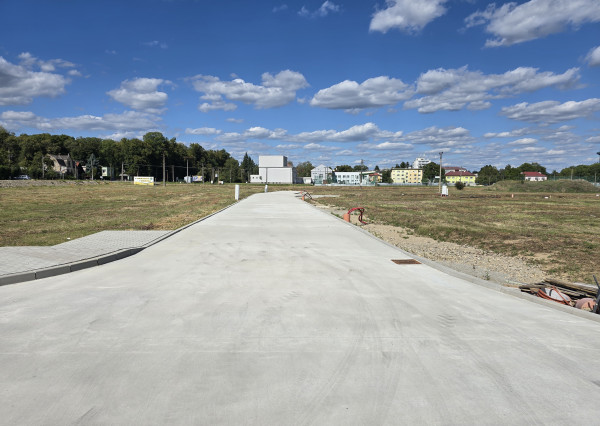 Na predaj, stavebný pozemok, Ladce - Lipová alej