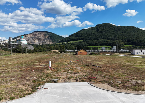 Na predaj, stavebný pozemok, Ladce - Lipová alej