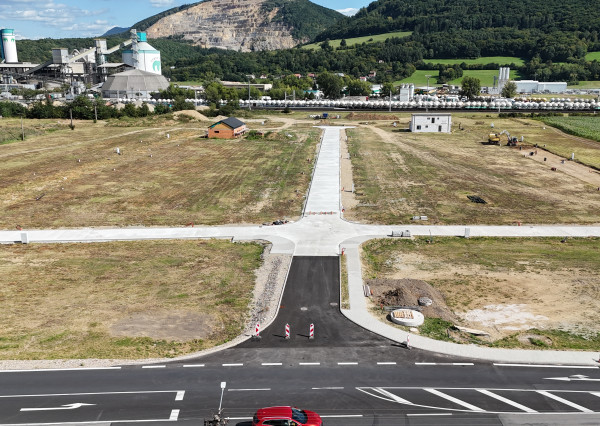 Na predaj, stavebný pozemok, Ladce - Lipová alej