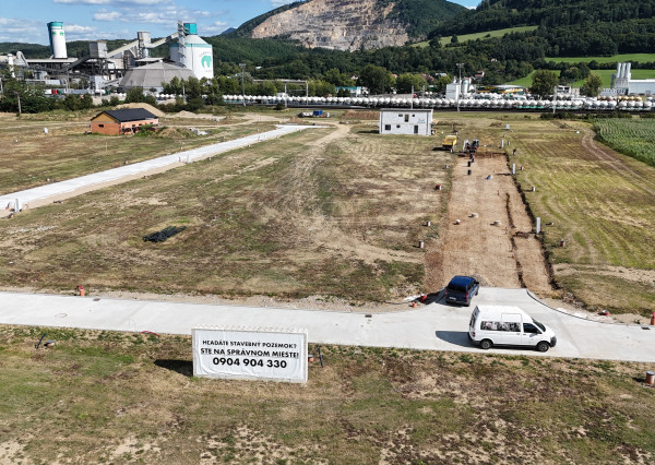 Na predaj, stavebný pozemok, Ladce - Lipová alej