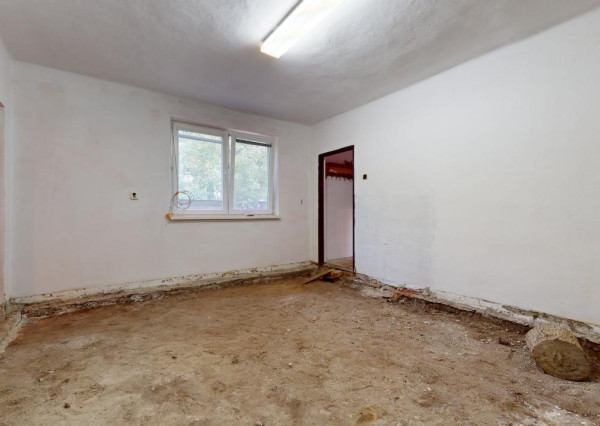 Na predaj, rodinný dom 4i, 810 m2, Necpaly, RES GROUP