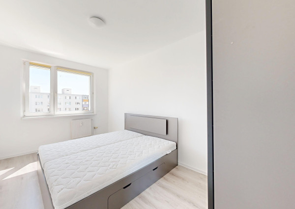 Na predaj, 4 izbový byt s klimatizáciou, Bratislava-Vrakuňa