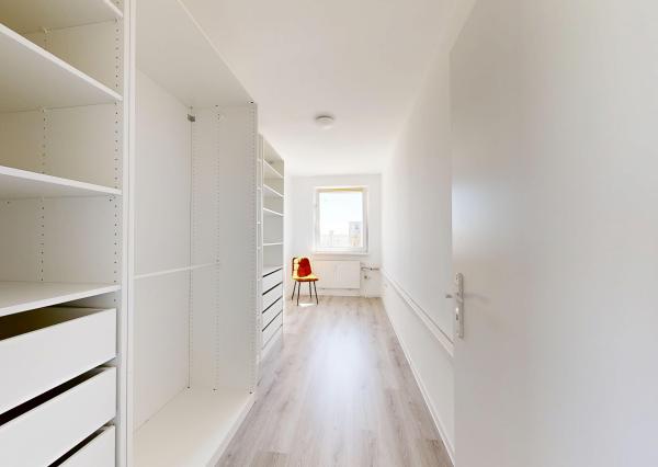 Na predaj, 4 izbový byt s klimatizáciou, Bratislava-Vrakuňa