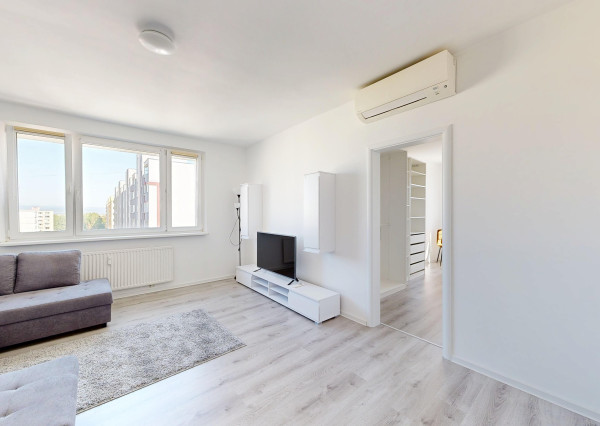 Na predaj, 4 izbový byt s klimatizáciou, Bratislava-Vrakuňa