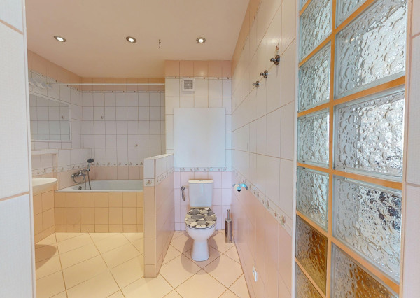 Na predaj, 4 izbový byt s klimatizáciou, Bratislava-Vrakuňa