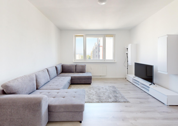 Na predaj, 4 izbový byt s klimatizáciou, Bratislava-Vrakuňa