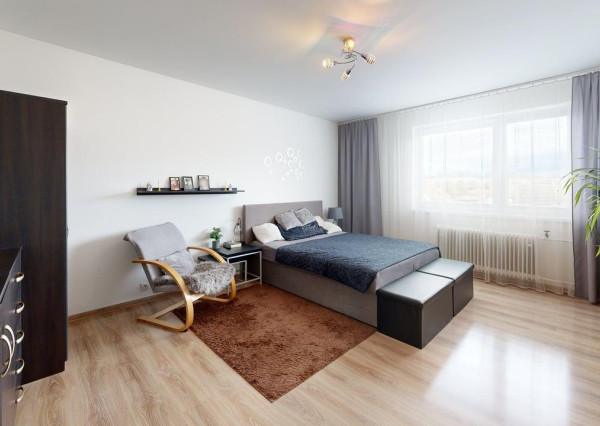 Na predaj, Rodinný dom, Rosina, 6 izieb, 400 m2, RES GROUP