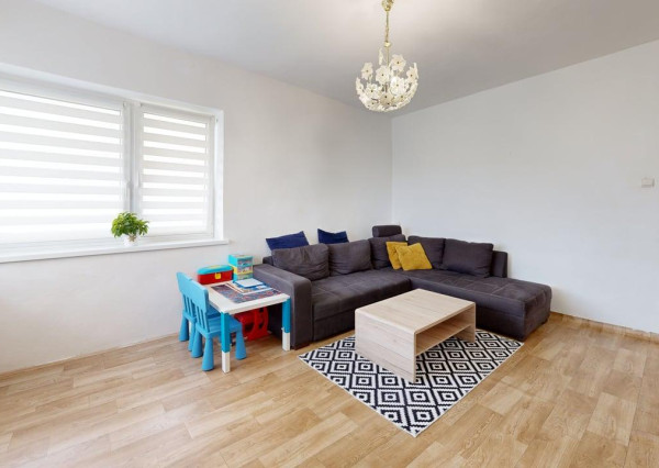 Na predaj, Rodinný dom, Rosina, 6 izieb, 400 m2, RES GROUP