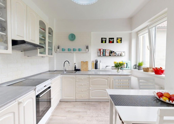 Na predaj, Rodinný dom, Rosina, 6 izieb, 400 m2, RES GROUP