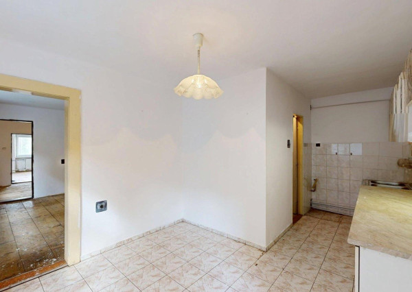 Na predaj, Rodinný dom 4i, Háj