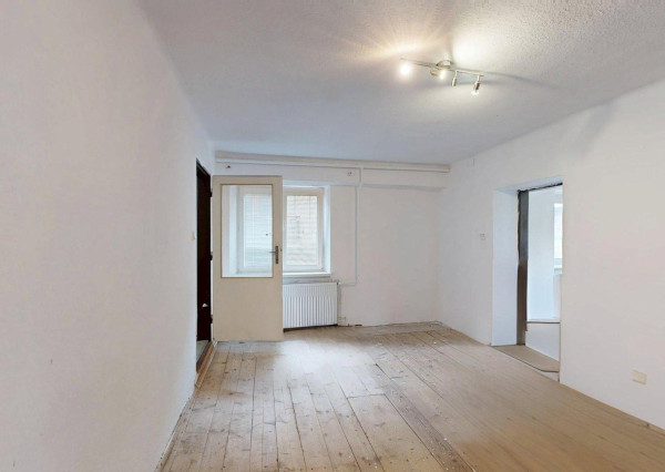 Na predaj, Rodinný dom 4i, Háj