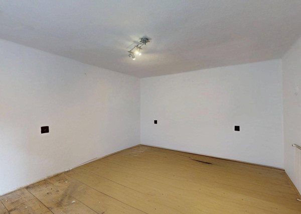 Na predaj, Rodinný dom 4i, Háj