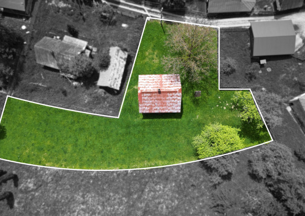 Na predaj, pozemok so starším domom, Staškov