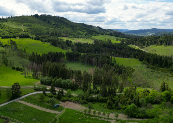 Na predaj, pozemok so starším domom, Staškov
